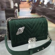 Cheap Copy Chanel LE BOY Shoulder Bag Original velvet universe C67086 green HV07959Eq45