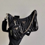 Luxury Prada Re-Edition 2005 leather bag 1BH20 black HV00798kp43