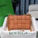 Fashion Bottega Veneta THE CHAIN CASSETTE Expedited Delivery 631421 brown HV02834Of26