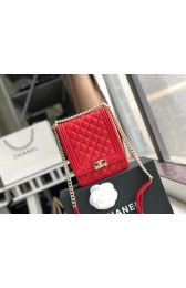 Boy chanel handbag Patent leather & Gold-Tone Metal AS0130 red HV02047gE29